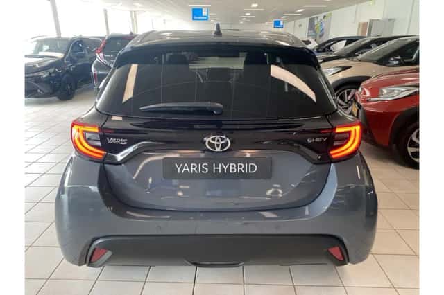 Toyota Yaris (2026) thumbnail 4