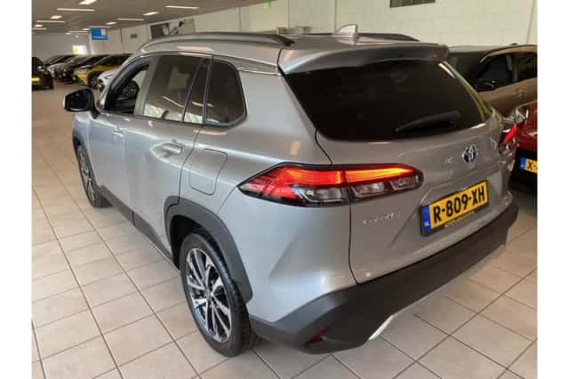 Toyota Corolla (2022) thumbnail 3
