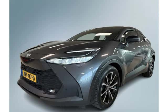 Toyota C-HR (2024) thumbnail 1