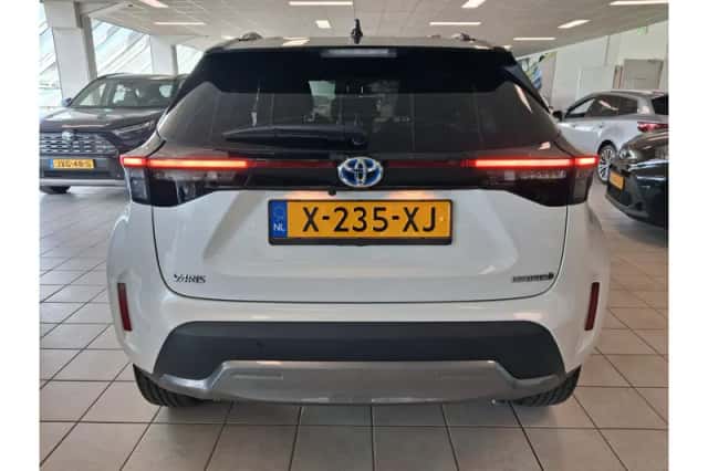 Toyota Yaris Cross (2024) thumbnail 5