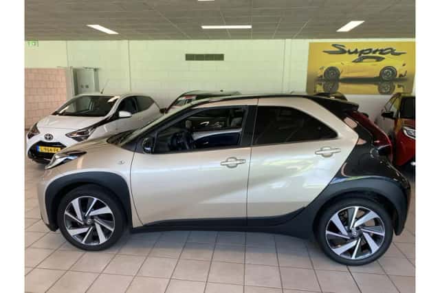 Toyota Aygo X (2022) thumbnail 3