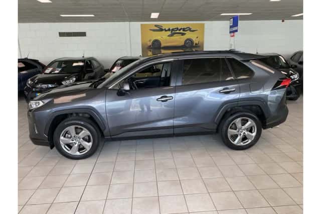 Toyota RAV4 (2020) thumbnail 2