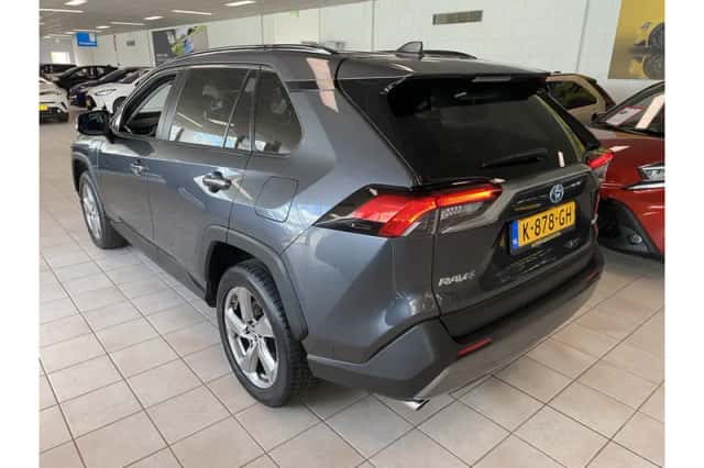 Toyota RAV4 (2020) thumbnail 3