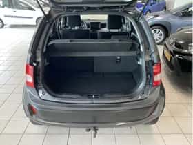 Suzuki Ignis (2017) thumbnail 5