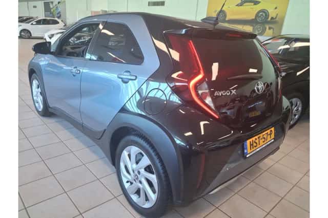 Toyota Aygo X (2024) thumbnail 3