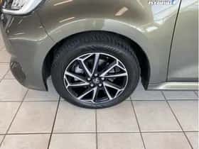 Toyota Yaris (2020) thumbnail 11