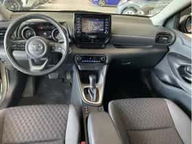 Toyota Yaris (2020) thumbnail 15