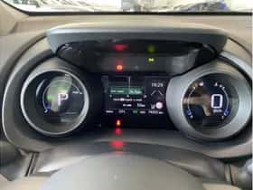 Toyota Yaris (2020) thumbnail 21