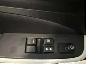 Suzuki Swift thumbnail 18