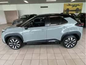 Toyota Yaris Cross thumbnail 2