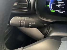 Toyota Yaris Cross thumbnail 17