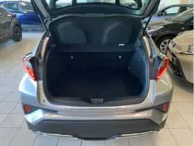 Toyota C-HR (2020) thumbnail 5