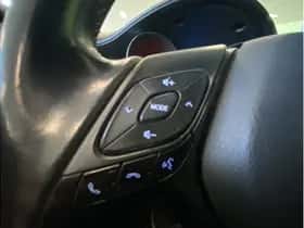 Toyota C-HR (2018) thumbnail 25