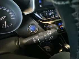 Toyota C-HR (2018) thumbnail 29