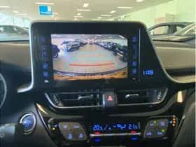 Toyota C-HR (2018) thumbnail 32