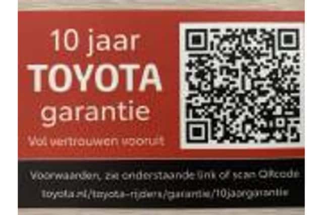 Toyota Yaris (2021) thumbnail 2