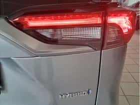 Toyota RAV4 (2023) thumbnail 6