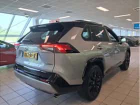 Toyota RAV4 (2023) thumbnail 7