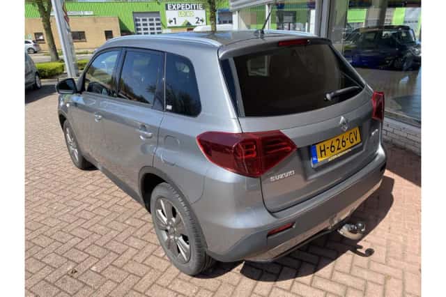 Suzuki Vitara (2020) thumbnail 3