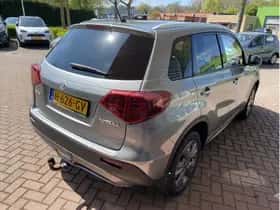 Suzuki Vitara (2020) thumbnail 4