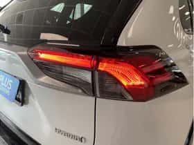 Toyota RAV4 (2024) thumbnail 13