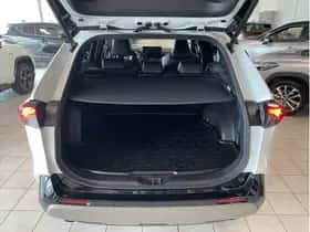 Toyota RAV4 (2024) thumbnail 6
