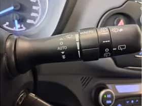 Toyota Yaris (2018) thumbnail 20