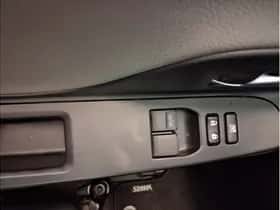 Toyota Yaris (2018) thumbnail 31