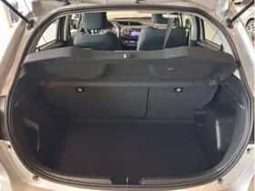 Toyota Yaris (2018) thumbnail 7