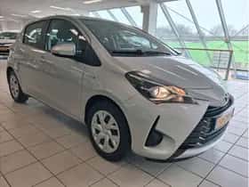 Toyota Yaris (2018) thumbnail 9