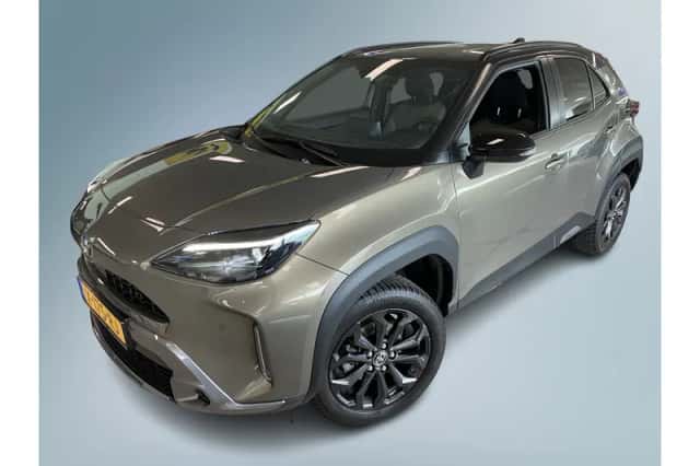 Toyota Yaris Cross (2024) thumbnail 1
