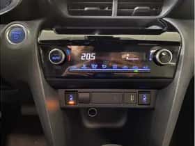 Toyota Yaris Cross (2024) thumbnail 25