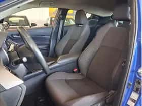 Toyota C-HR (2021) thumbnail 17