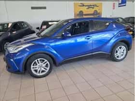Toyota C-HR (2021) thumbnail 3
