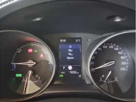 Toyota C-HR (2021) thumbnail 24
