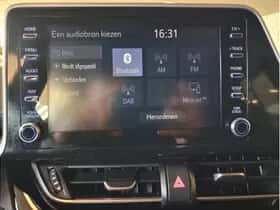 Toyota C-HR (2021) thumbnail 26