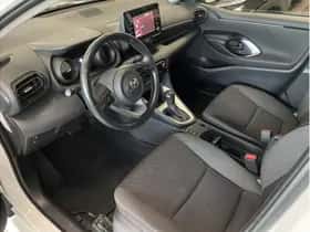 Toyota Yaris (2022) thumbnail 11