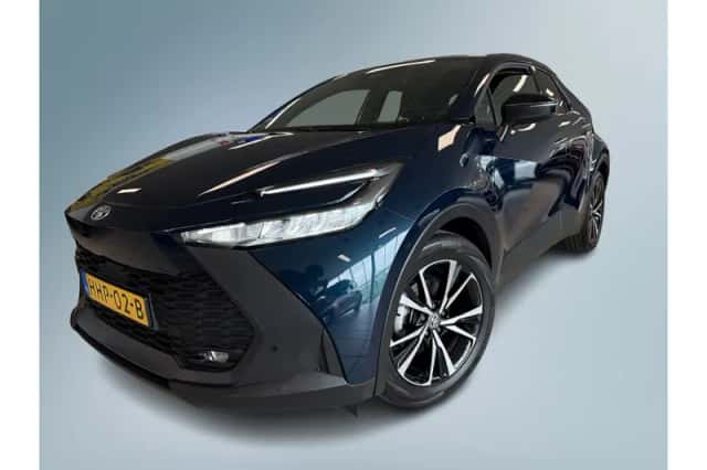 Toyota C-HR (2025) thumbnail 1