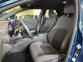 Toyota C-HR (2025) thumbnail 15