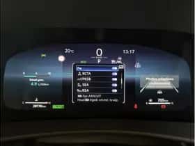 Toyota C-HR thumbnail 18