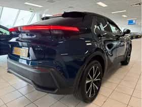 Toyota C-HR thumbnail 6