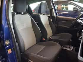 Toyota Yaris (2018) thumbnail 15