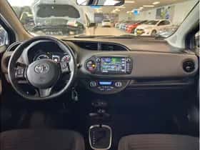Toyota Yaris (2018) thumbnail 17