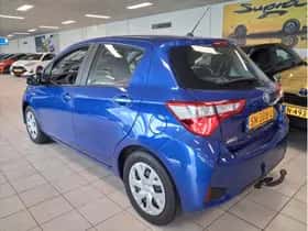 Toyota Yaris (2018) thumbnail 3