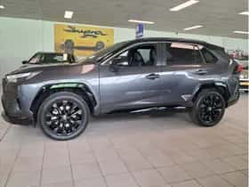 Toyota RAV4 (2024) thumbnail 3
