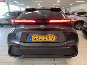 Toyota C-HR (2024) thumbnail 4