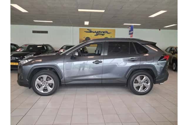 Toyota RAV4 (2020) thumbnail 3