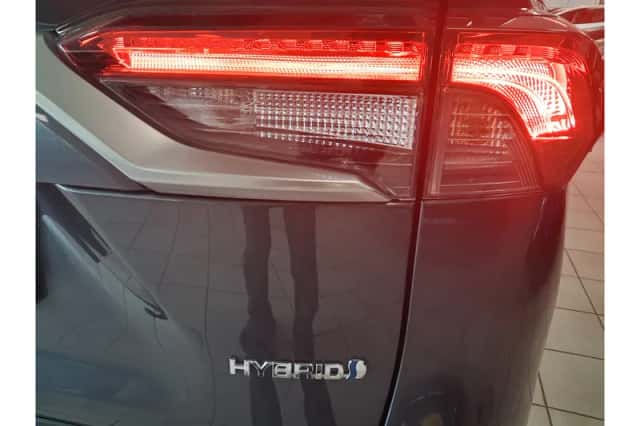 Toyota RAV4 (2020) thumbnail 6