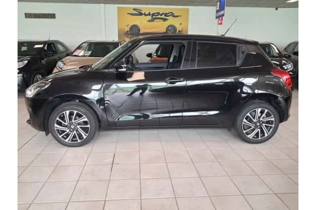 Suzuki Swift (2021) thumbnail 2