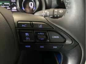 Toyota Yaris (2023) thumbnail 25